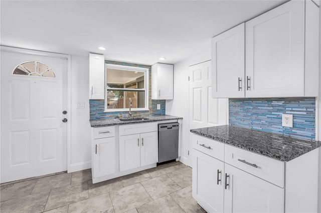 5152 5TH AVENUE N, St Petersburg, FL 33710