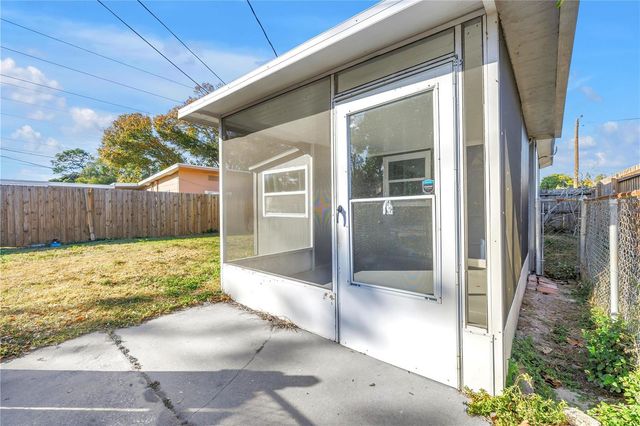 5152 5TH AVENUE N, St Petersburg, FL 33710