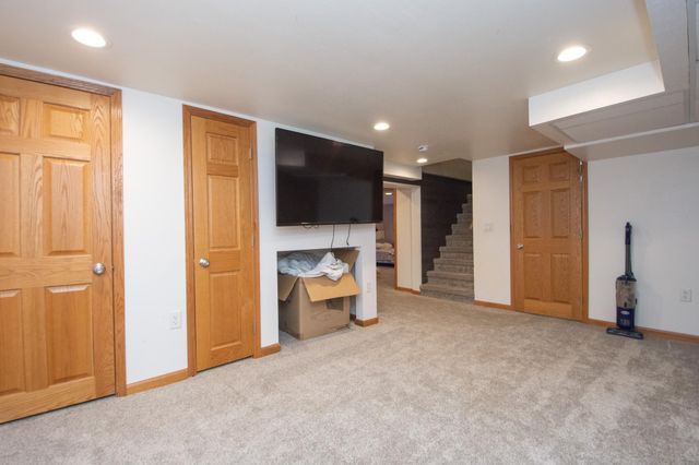 906 14th Street N, Moorhead, MN 56560