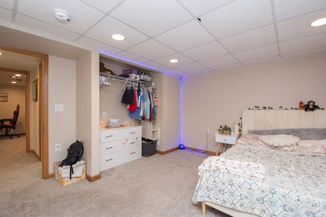 906 14th Street N, Moorhead, MN 56560