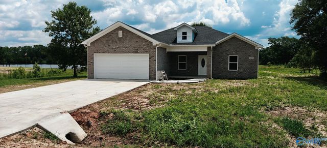 621 County Road 487, Moulton, AL 35650