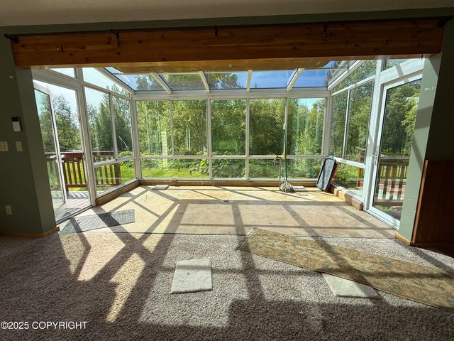 9810 N Runyon Circle, Palmer, AK 99645