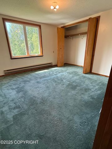 9810 N Runyon Circle, Palmer, AK 99645