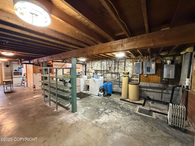 9810 N Runyon Circle, Palmer, AK 99645