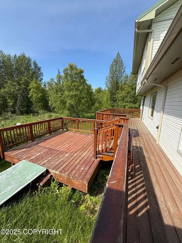 9810 N Runyon Circle, Palmer, AK 99645