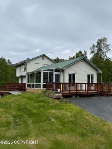 9810 N Runyon Circle, Palmer, AK 99645