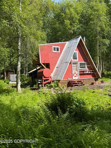 9810 N Runyon Circle, Palmer, AK 99645