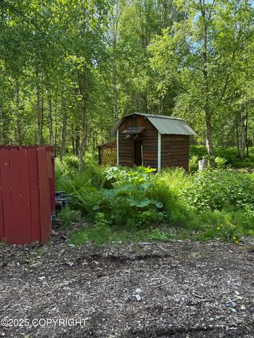 9810 N Runyon Circle, Palmer, AK 99645