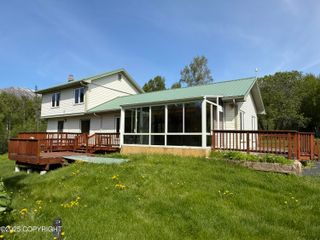 9810 N Runyon Circle, Palmer, AK 99645