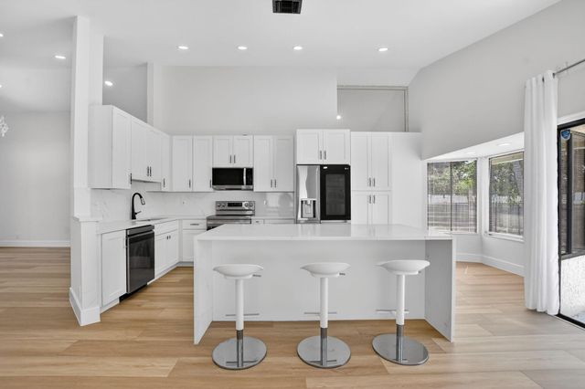 22732 Pickerel Circle, Boca Raton, FL 33428