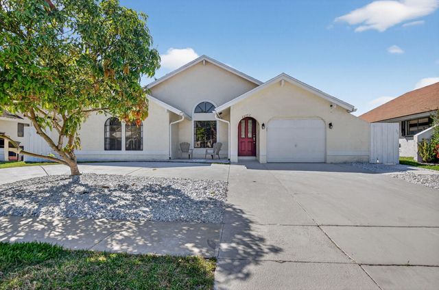22732 Pickerel Circle, Boca Raton, FL 33428