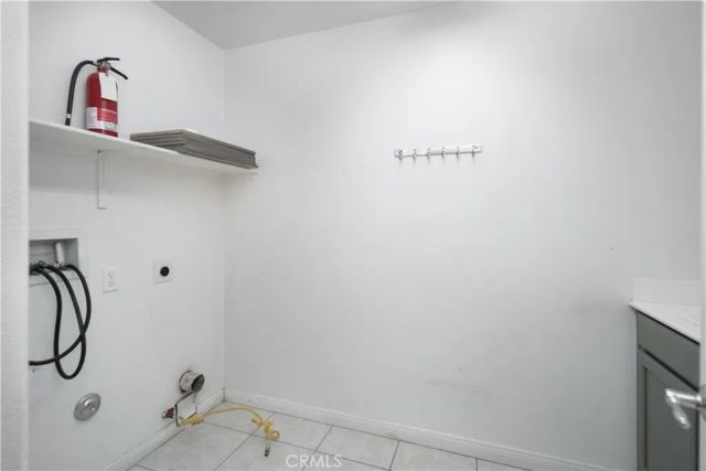 41520 44th West, Lancaster, CA 93536