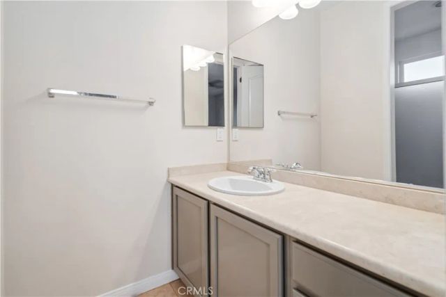 41520 44th West, Lancaster, CA 93536