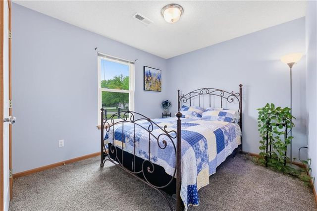 103 SW Blue Branch Circle, Grain Valley, MO 64029