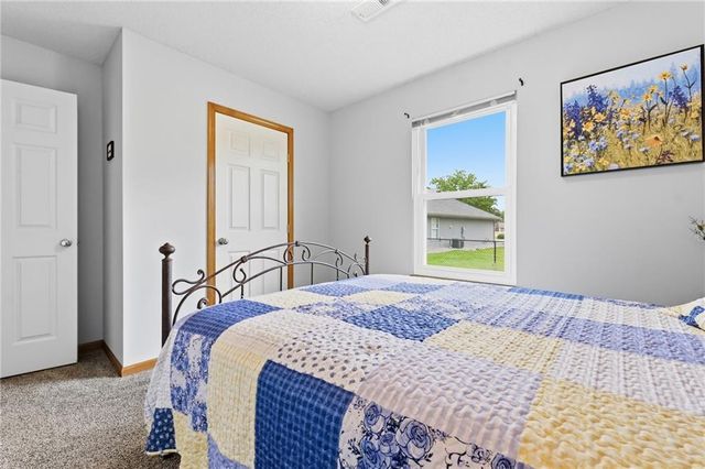 103 SW Blue Branch Circle, Grain Valley, MO 64029