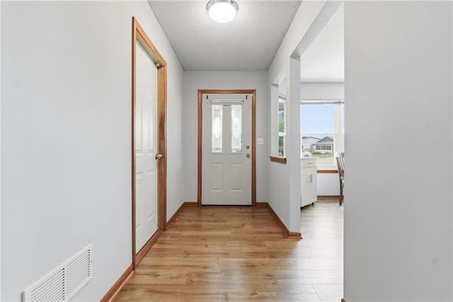 103 SW Blue Branch Circle, Grain Valley, MO 64029
