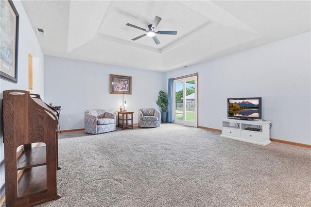 103 SW Blue Branch Circle, Grain Valley, MO 64029