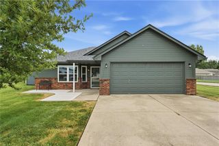 103 SW Blue Branch Circle, Grain Valley, MO 64029