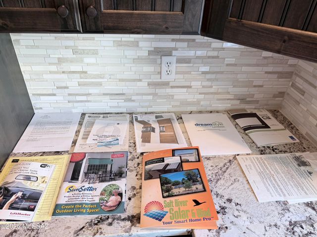 2833 S Full Moon Drive, Tucson, AZ 85713