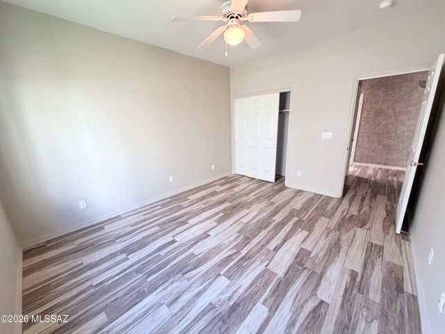 2833 S Full Moon Drive, Tucson, AZ 85713