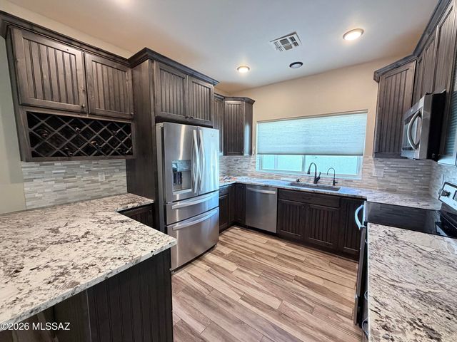 2833 S Full Moon Drive, Tucson, AZ 85713