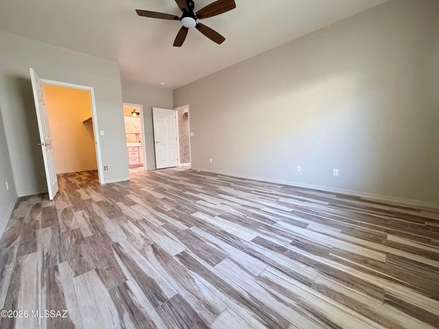 2833 S Full Moon Drive, Tucson, AZ 85713