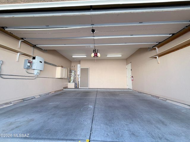 2833 S Full Moon Drive, Tucson, AZ 85713