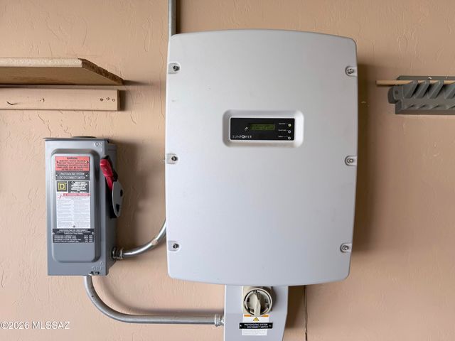 2833 S Full Moon Drive, Tucson, AZ 85713