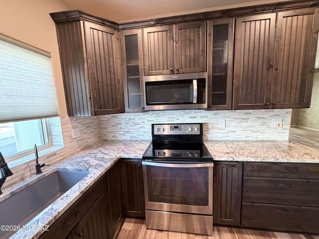 2833 S Full Moon Drive, Tucson, AZ 85713