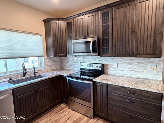 2833 S Full Moon Drive, Tucson, AZ 85713