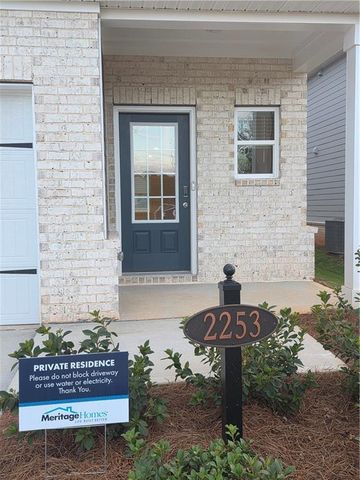 2253 Martin Springs Bend, Lawrenceville, GA 30045