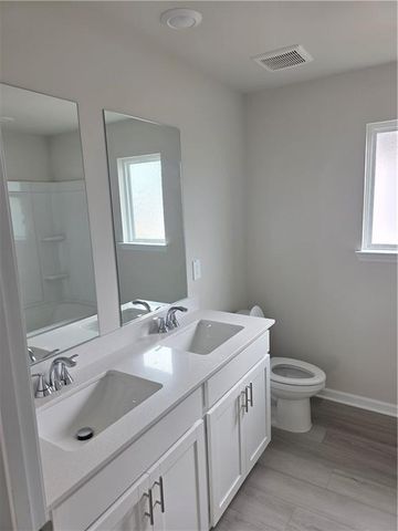 2253 Martin Springs Bend, Lawrenceville, GA 30045
