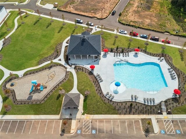 2253 Martin Springs Bend, Lawrenceville, GA 30045