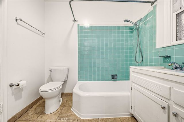 6928 Vanscoy, North Hollywood, CA 91605