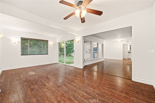 6928 Vanscoy, North Hollywood, CA 91605