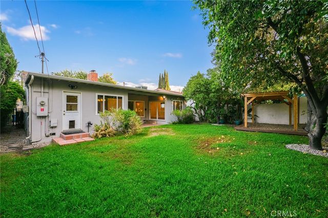 6928 Vanscoy, North Hollywood, CA 91605