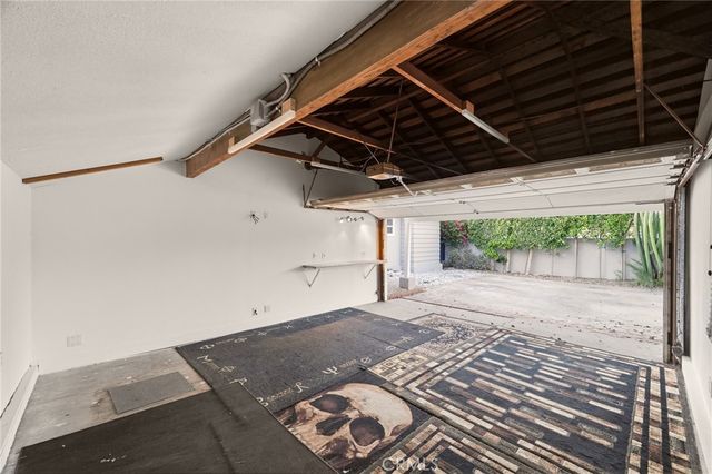6928 Vanscoy, North Hollywood, CA 91605