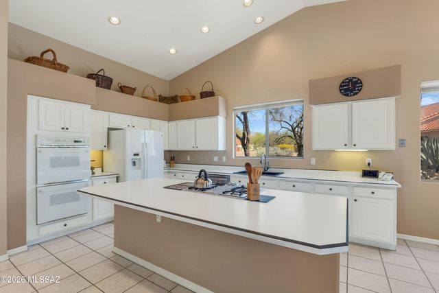 7400 E Pipe Springs Place, Tucson, AZ 85750