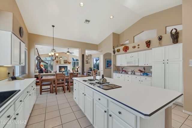 7400 E Pipe Springs Place, Tucson, AZ 85750