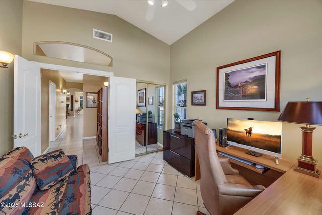 7400 E Pipe Springs Place, Tucson, AZ 85750