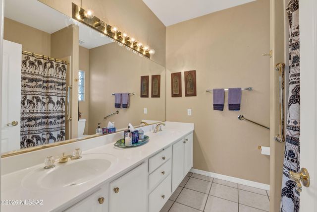 7400 E Pipe Springs Place, Tucson, AZ 85750