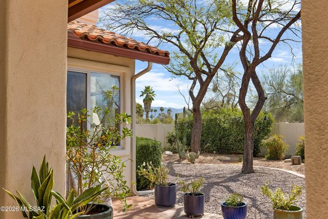 7400 E Pipe Springs Place, Tucson, AZ 85750