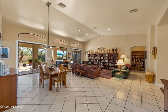 7400 E Pipe Springs Place, Tucson, AZ 85750