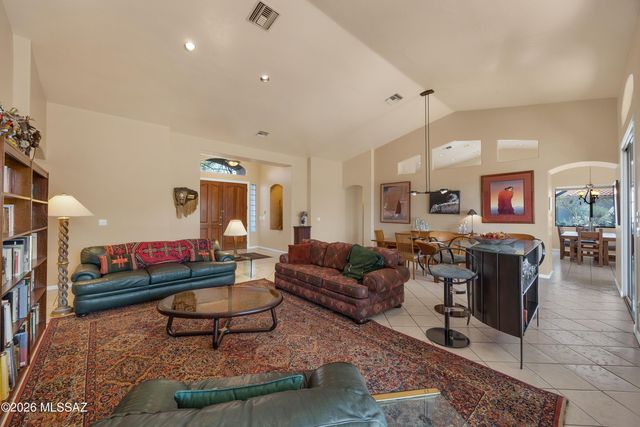 7400 E Pipe Springs Place, Tucson, AZ 85750