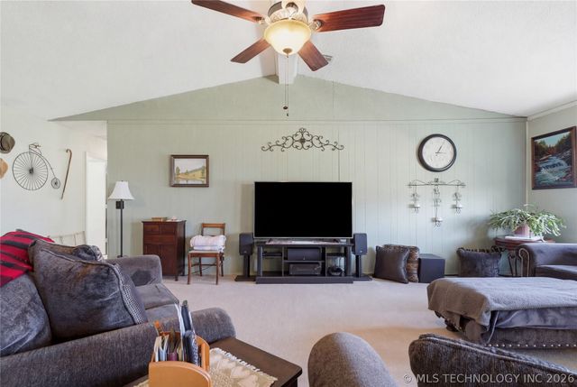 2708 E Dallas Street, Broken Arrow, OK 74014