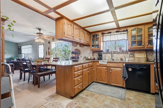 2708 E Dallas Street, Broken Arrow, OK 74014