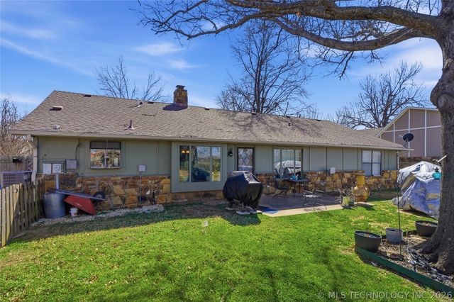 2708 E Dallas Street, Broken Arrow, OK 74014