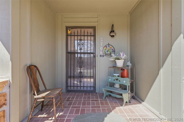 2708 E Dallas Street, Broken Arrow, OK 74014