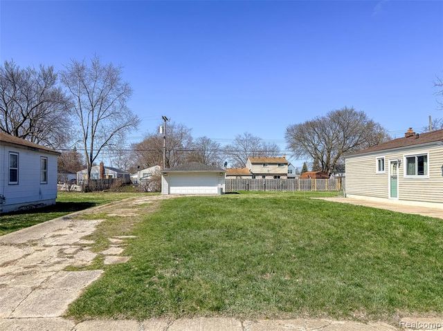 8471 Fremont Street, Westland, MI 48185