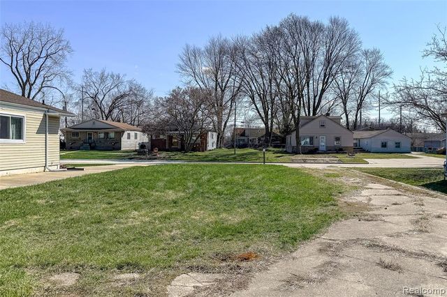 8471 Fremont Street, Westland, MI 48185
